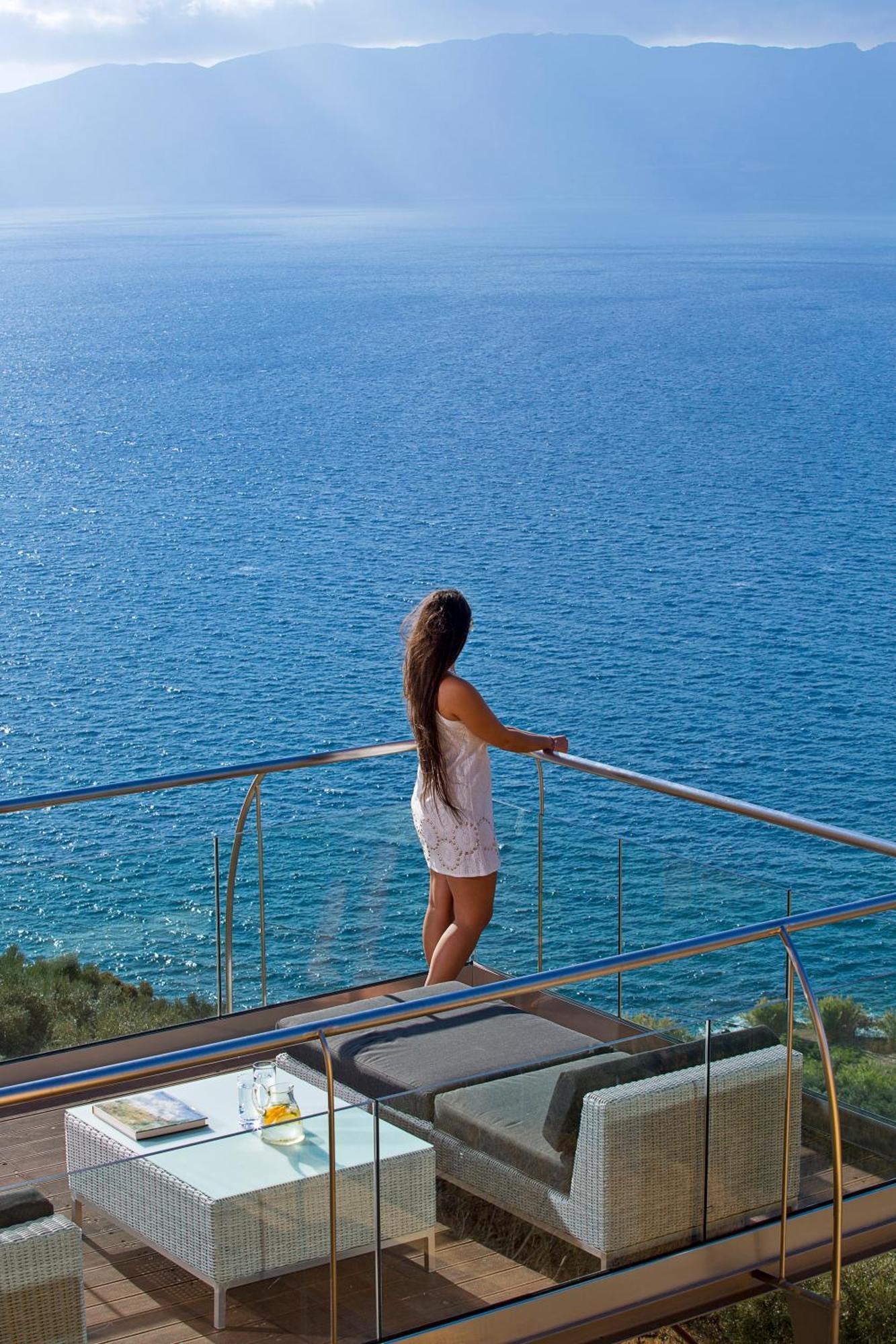 Beachfront Ravdoucha Epavlis Eleni Villa - Pool, Hot Tub, Gym, Sauna, Private Parking, Wifi Chania  ภายนอก รูปภาพ