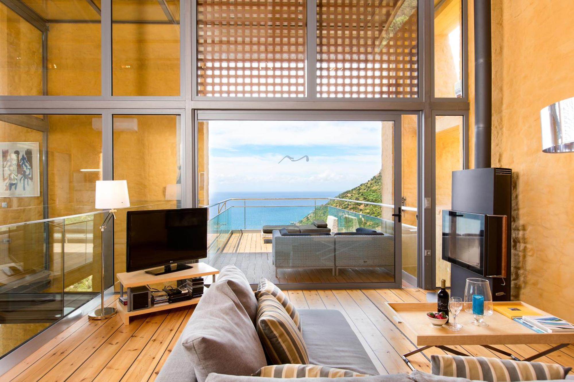 Beachfront Ravdoucha Epavlis Eleni Villa - Pool, Hot Tub, Gym, Sauna, Private Parking, Wifi Chania  ภายนอก รูปภาพ