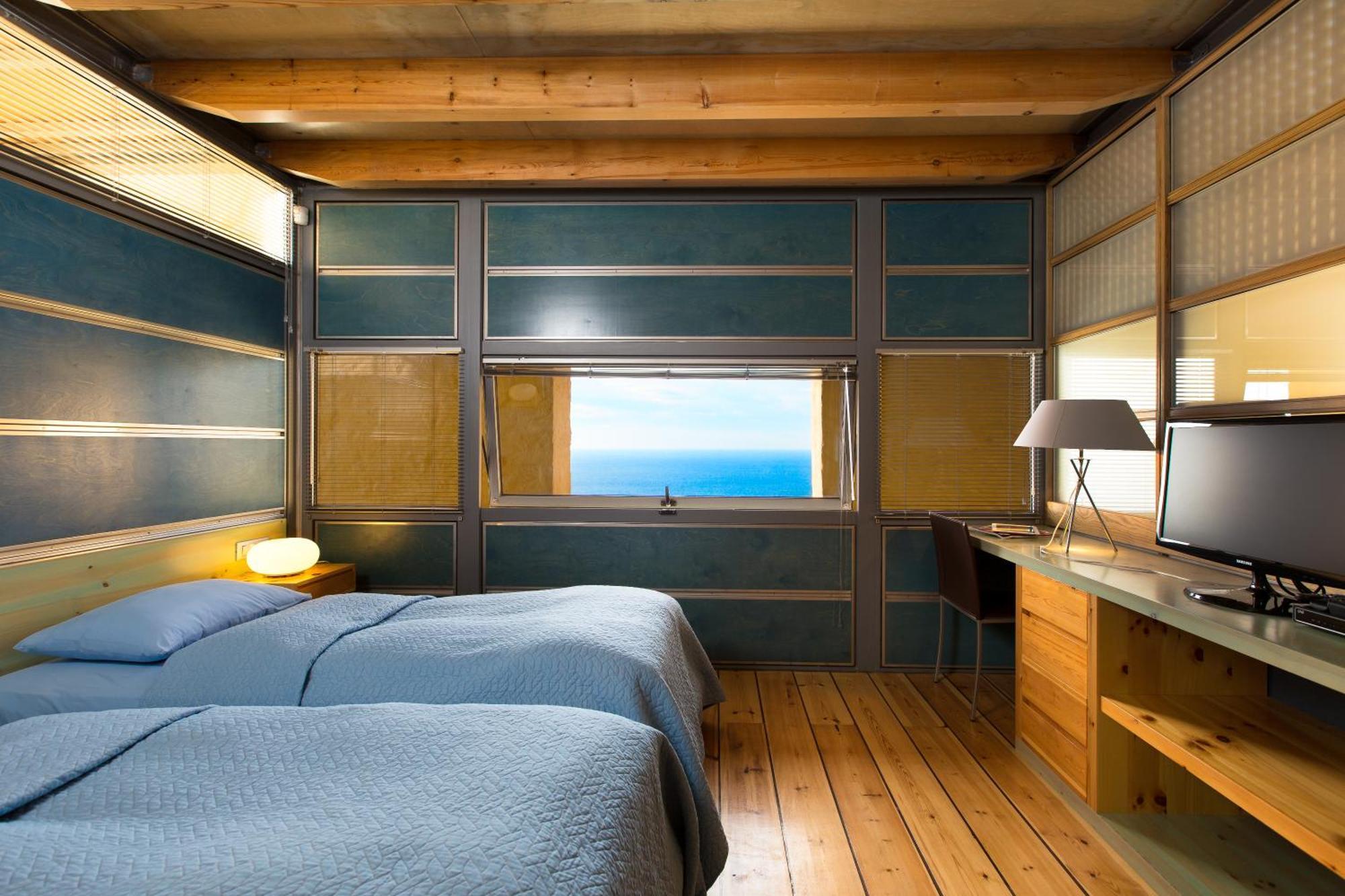Beachfront Ravdoucha Epavlis Eleni Villa - Pool, Hot Tub, Gym, Sauna, Private Parking, Wifi Chania  ภายนอก รูปภาพ