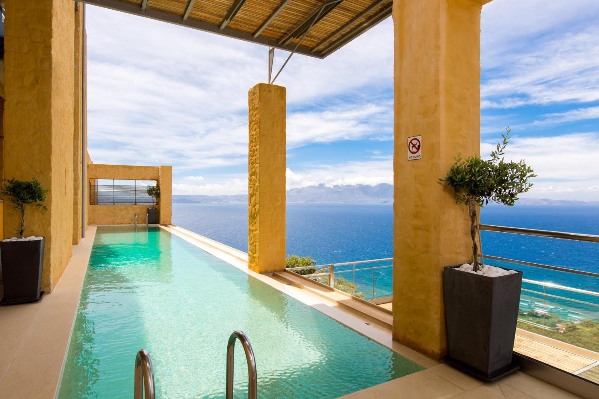 Beachfront Ravdoucha Epavlis Eleni Villa - Pool, Hot Tub, Gym, Sauna, Private Parking, Wifi Chania  ภายนอก รูปภาพ