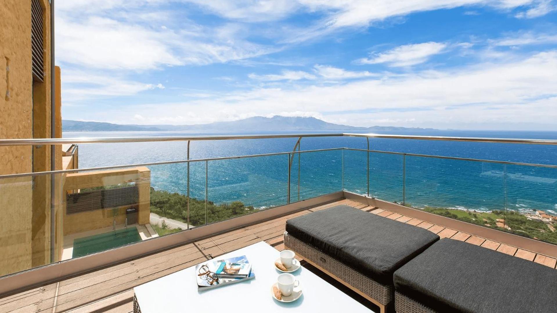 Beachfront Ravdoucha Epavlis Eleni Villa - Pool, Hot Tub, Gym, Sauna, Private Parking, Wifi Chania  ภายนอก รูปภาพ