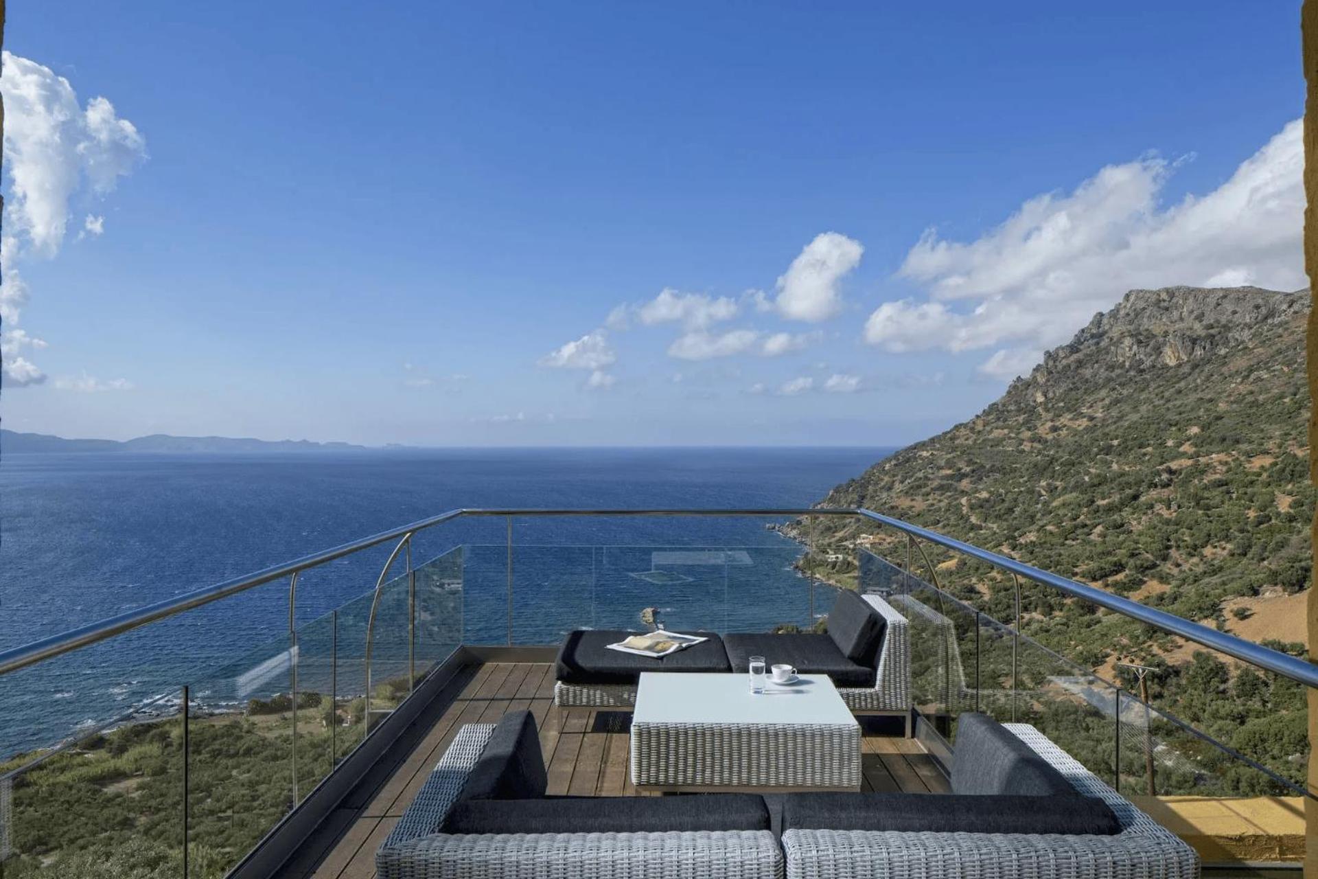 Beachfront Ravdoucha Epavlis Eleni Villa - Pool, Hot Tub, Gym, Sauna, Private Parking, Wifi Chania  ภายนอก รูปภาพ